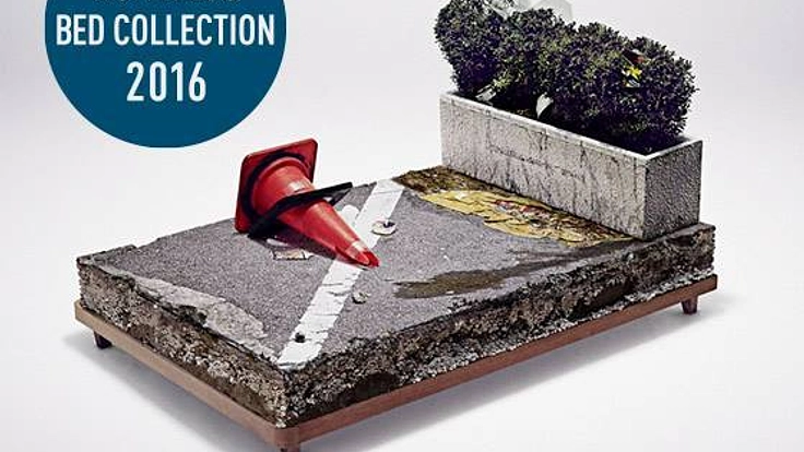 日本に１万人以上いるホームレス問題を訴えるベッドを制作したい