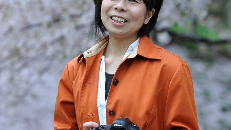 日本全国100箇所で撮影したアイヌ100組のポートレートを写真集に