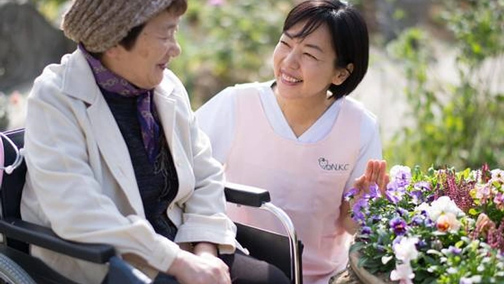 看護師の受診同行サービスで、遠距離介護者の負担を軽減したい!