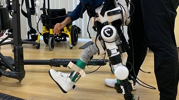 お子様向けトレーニングプログラム支援＃２　歩行用下肢HAL　 のトップ画像