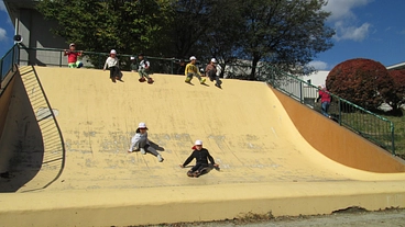 ジャンボ滑り台を改修したい！～開校５０周年記念事業～ のトップ画像