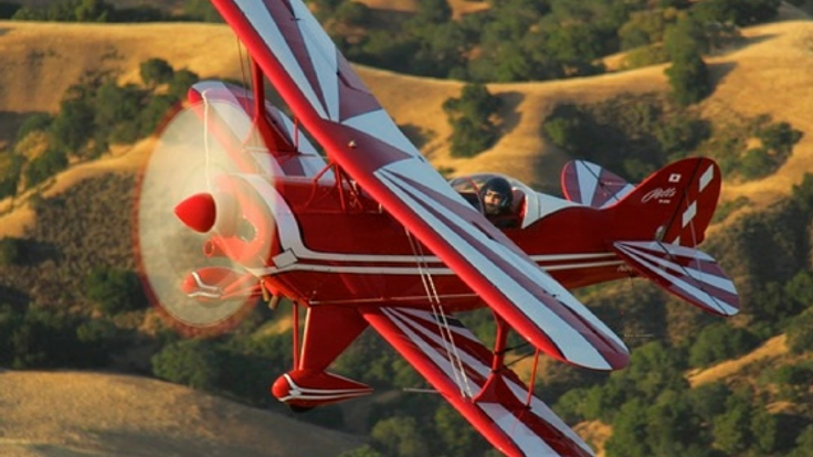 大空に憧れる子供を増やしたい。日本でプロのエアショーを開催!