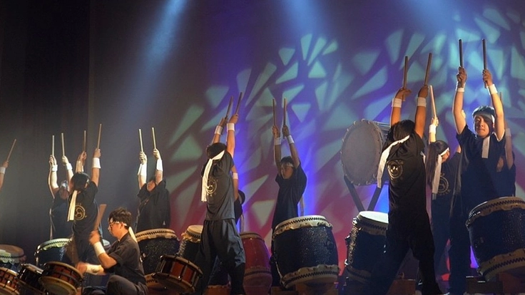 子供達の和太鼓活動。水没したトラックの復活を