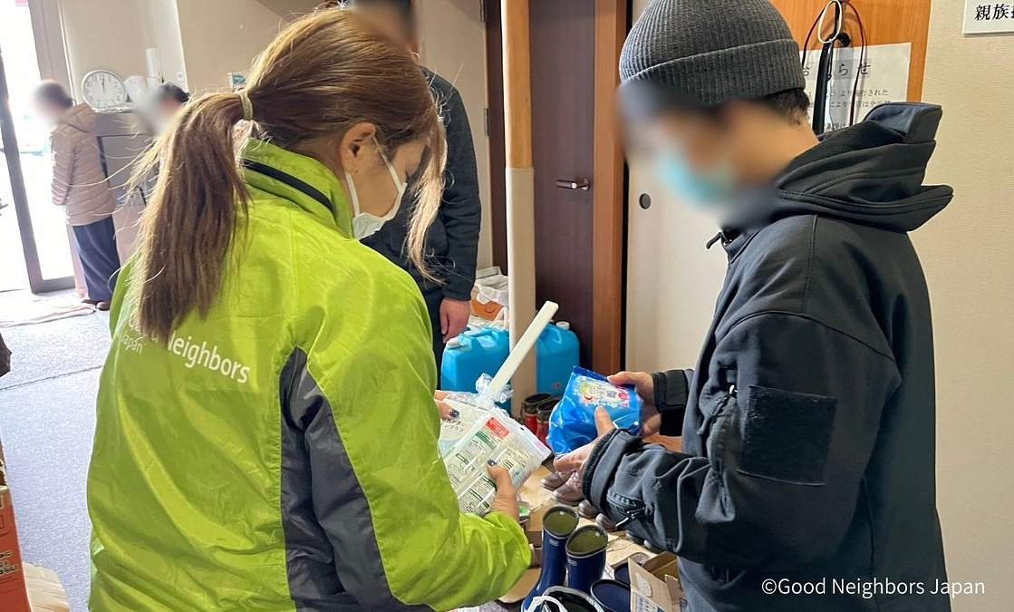 要望のあった下着類やトイレの掃除用品などの物資をお届けしました（2024年1月12日）