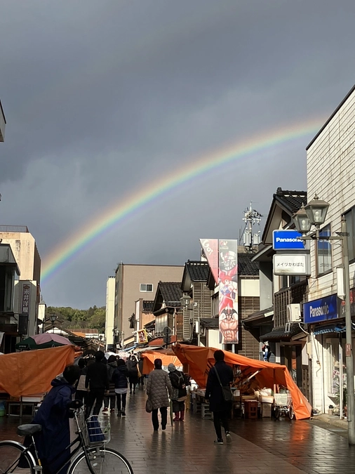 輪島朝市と子供達