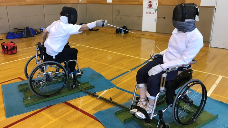 車いすフェンシングの可能性を広げるため、練習環境を整備したい