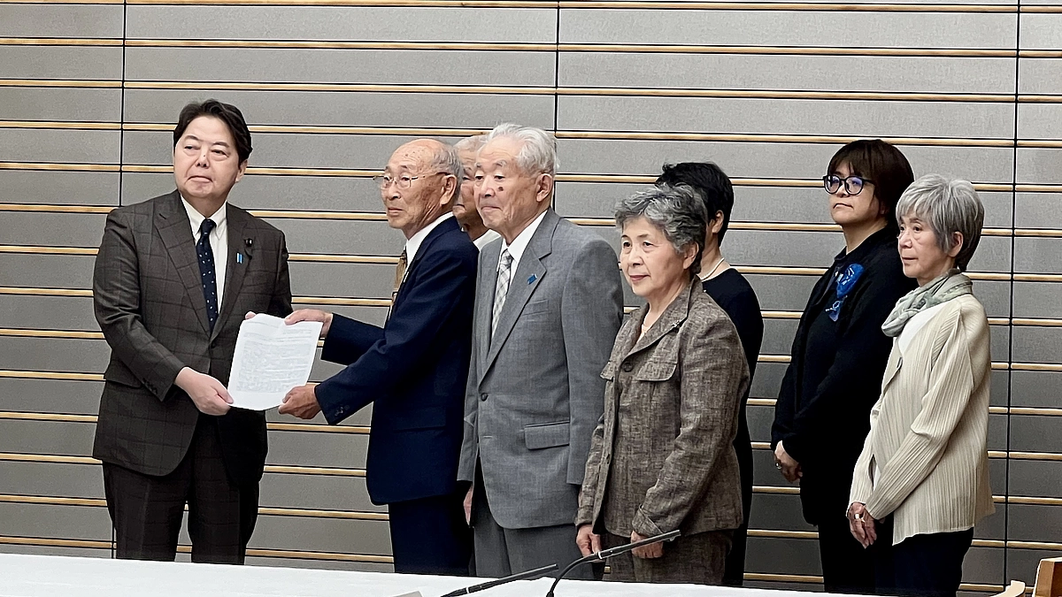 官房長官と面会