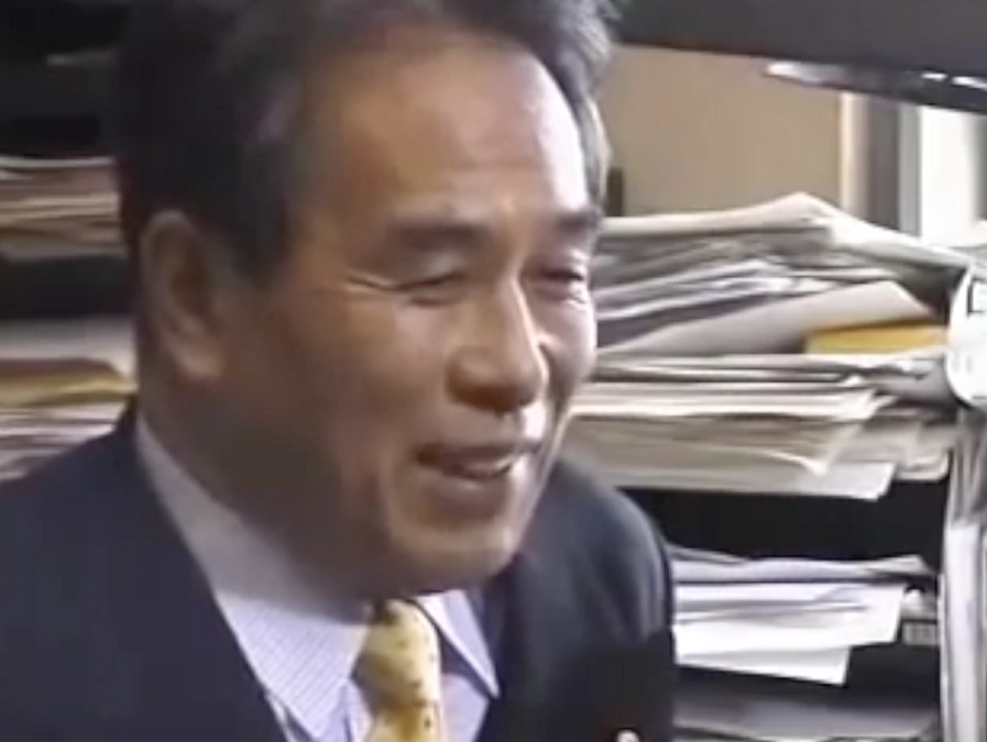 石井紘基さんの事件で最も利益を得た人物はあの闇の政商か！？