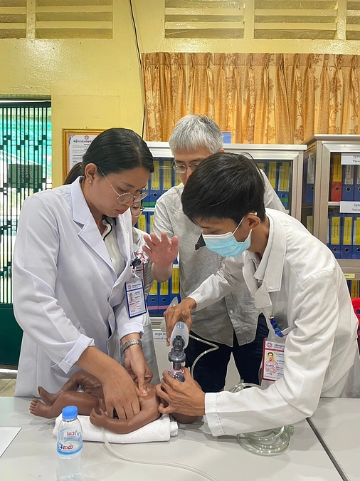 カンボジアから活動報告 #8　コンポンチュナン州病院での新生児蘇生法講習