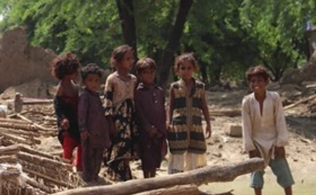 パキスタンの子どもたちから感謝の絵や文章