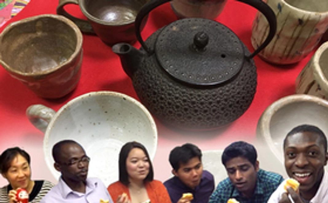 オープニングパーティーへご招待チケット