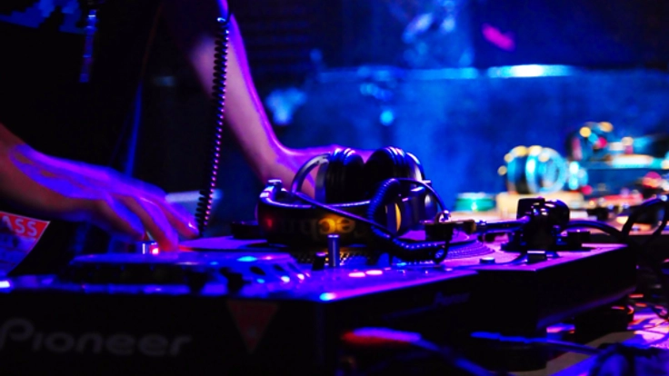 夢に向けて初めの一歩！音楽制作を学ぶためのソフトを購入したい