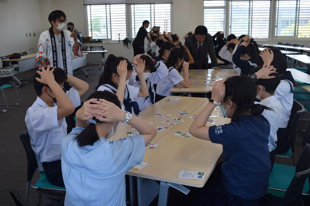 附属中学校のみなさんに出前授業を行いました！