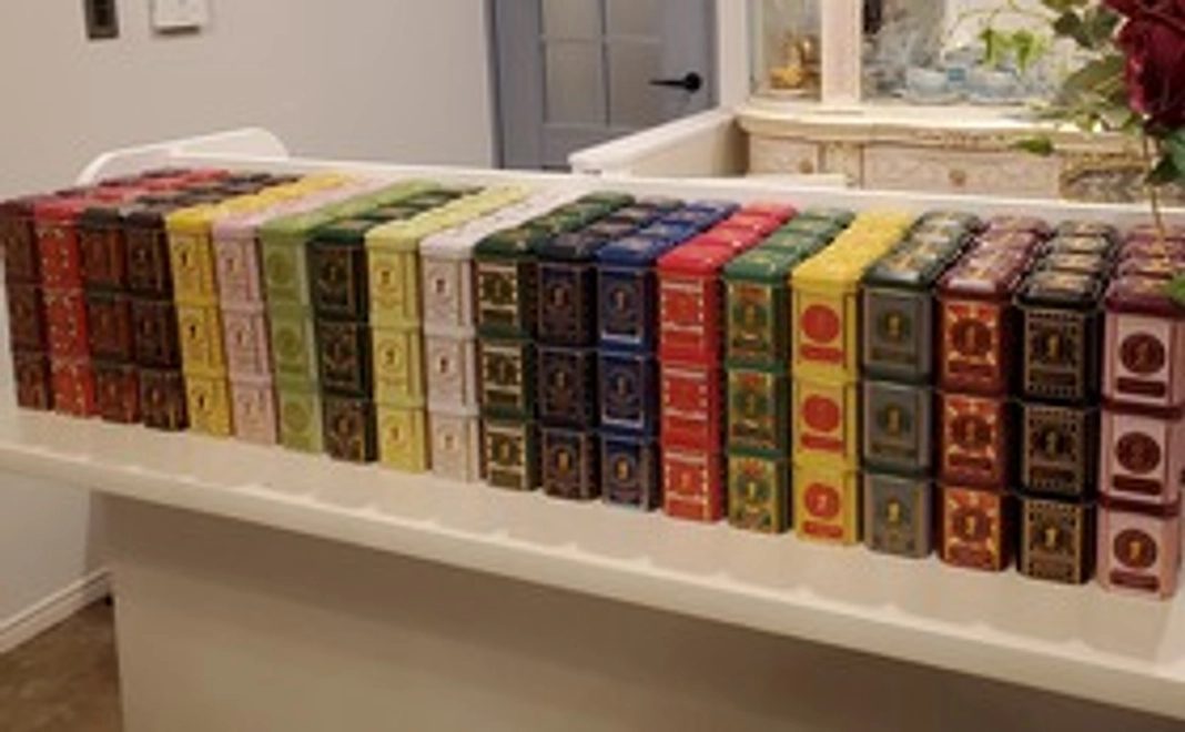 紅茶ミニ缶2つセットのプレゼント