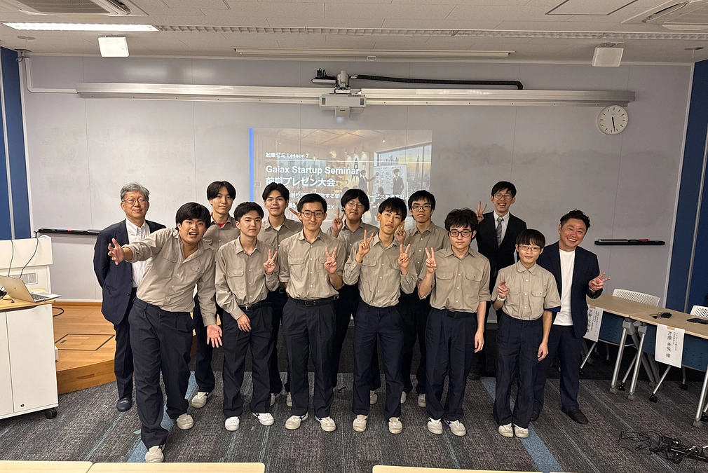 【ベンチャービジネス入門】9月27日に前期末プレゼン大会を行いました