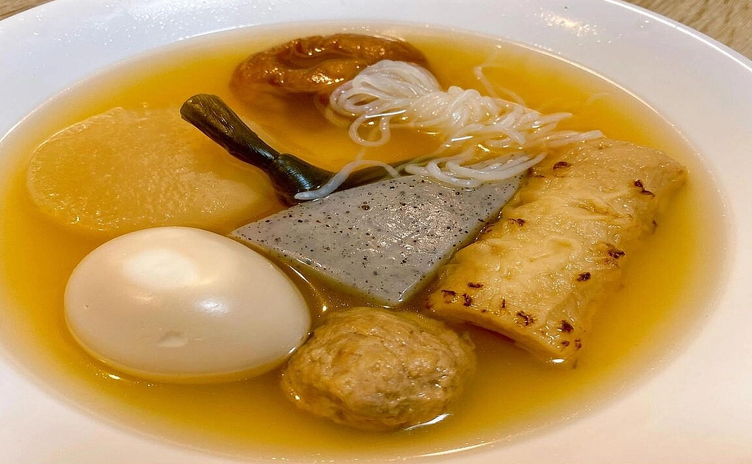 感謝状及びおでんオリジナルTシャツ