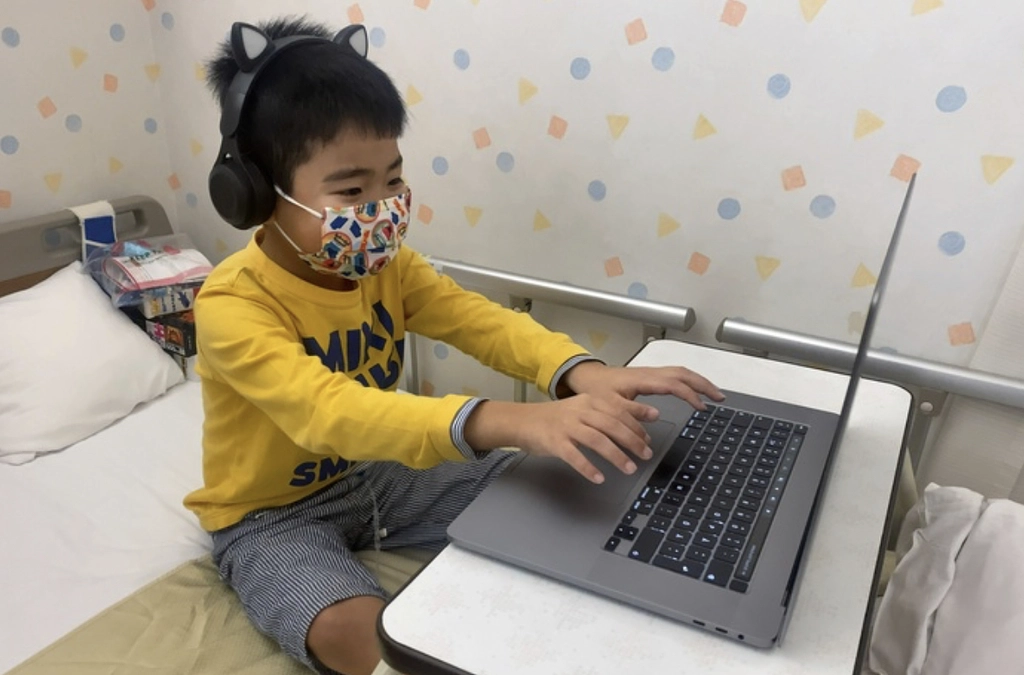 岡山大学小児科の挑戦のご紹介：「入院中でも勉強したい」病とたたかう子どもの想いに応える環境整備を