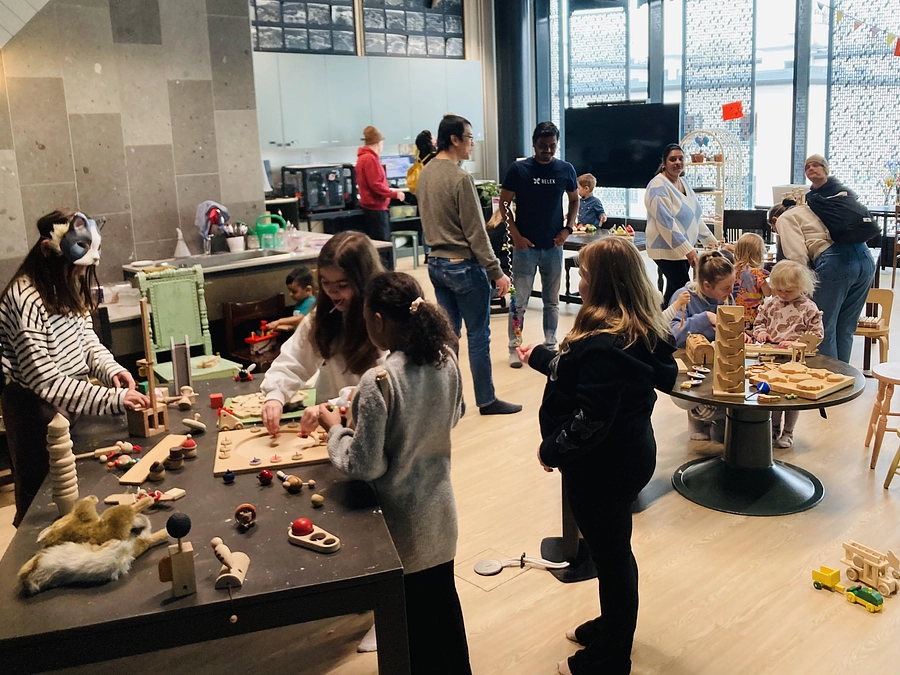 エスポーンラハティにあるリップライヴァ図書館でイベントを開催