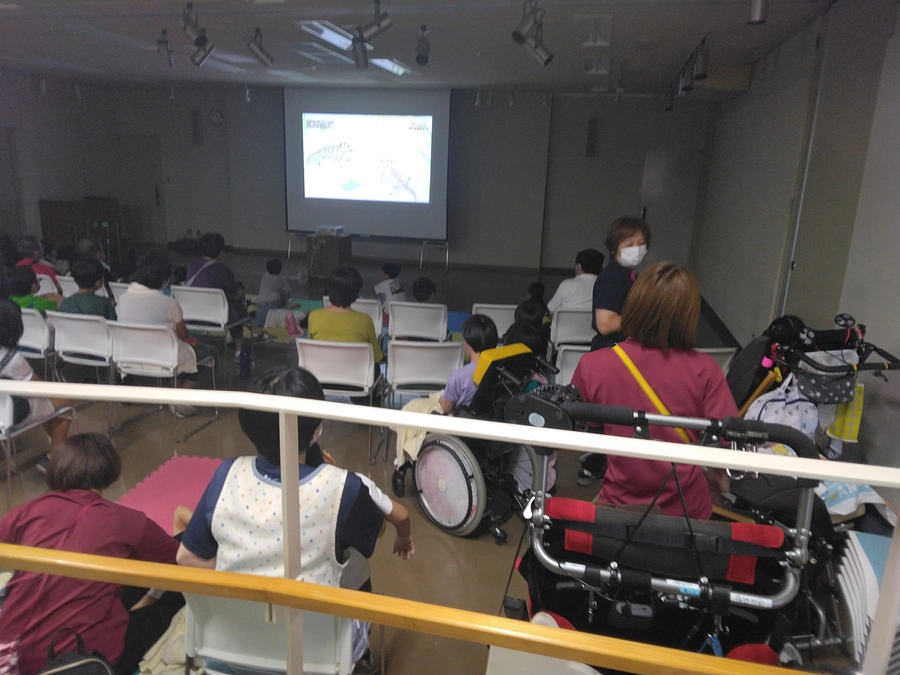 総社市図書館で行われた夏休み子ども映画会に行きました