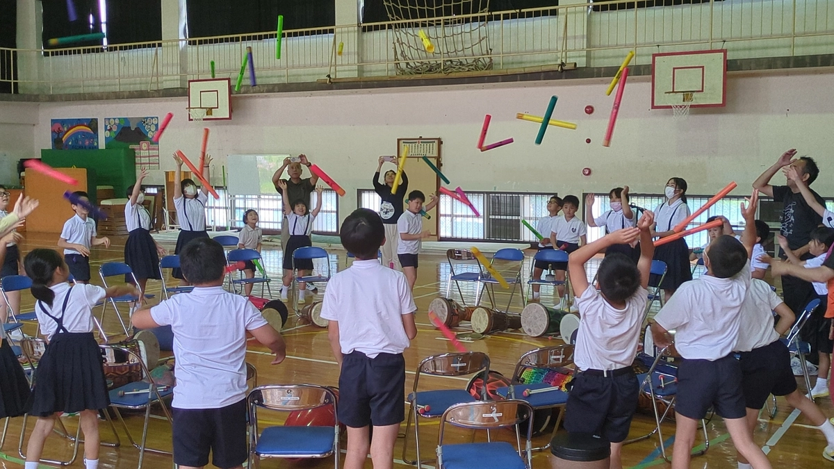 垂水市立協和小学校でドラムサークルが開催されました！
