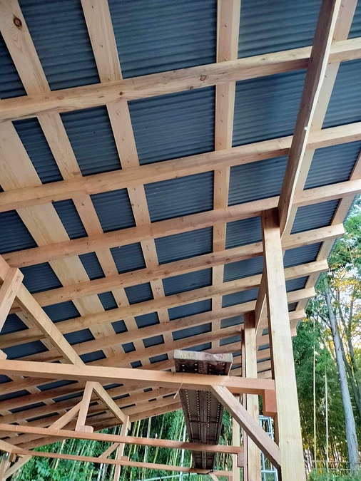 馬小屋の制作〜その９。屋根が完成！