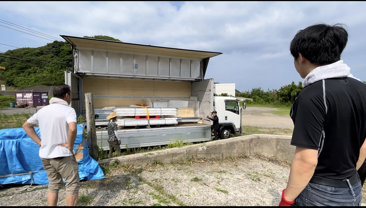 今日は朝から…