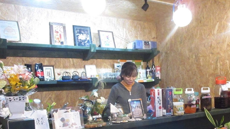 アイヌ差別、癌、DVを乗り越え、みんなを受け入れるcafeの継続を