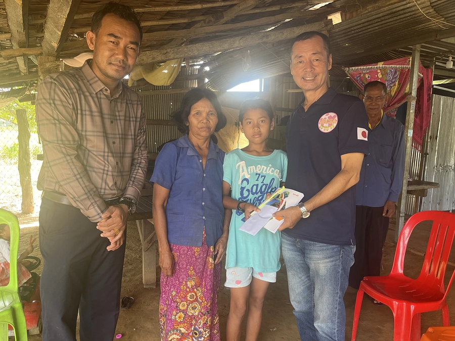 ボンクナー小学校へのスクールサポート２