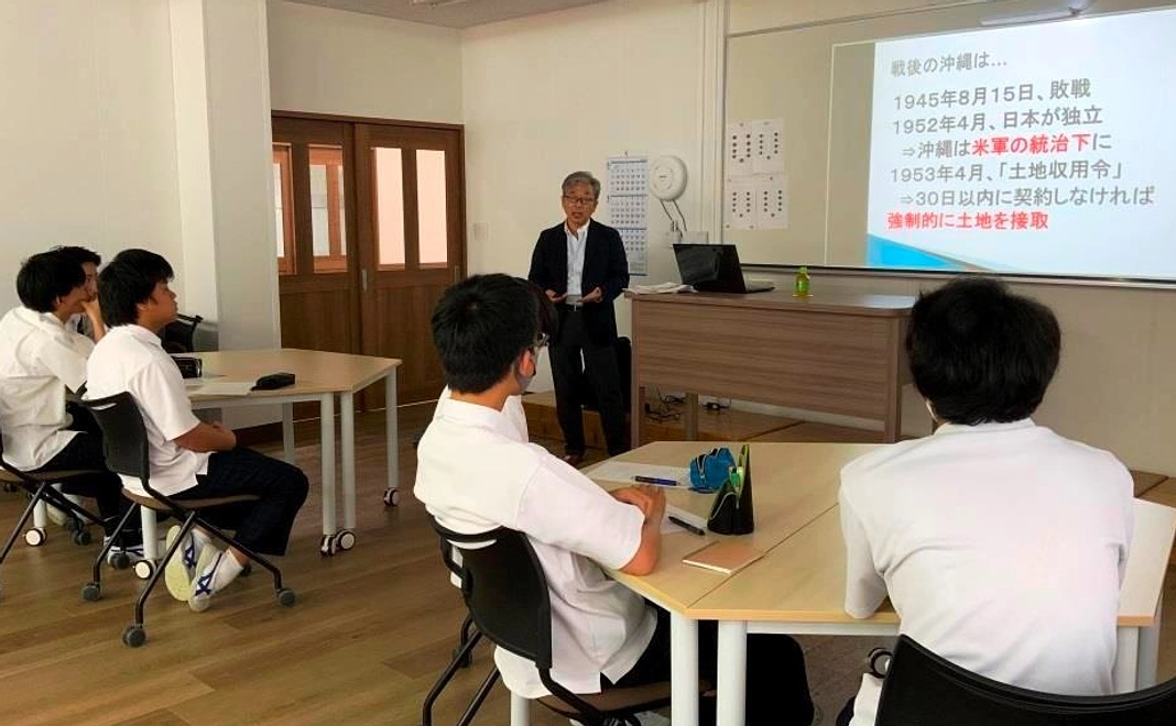 お礼のメッセージと憲法ファイル、上映会の視聴券、または参加券／5000円