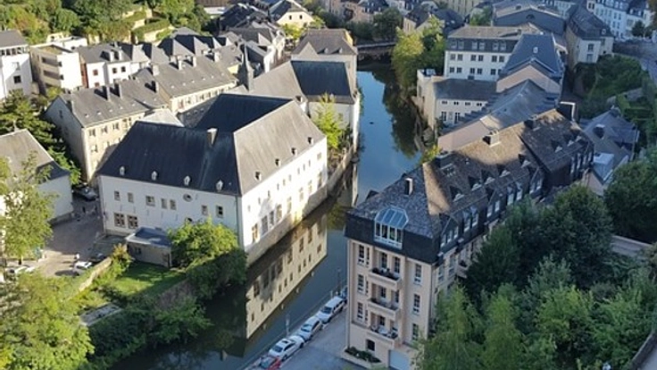 世界最小の国ルクセンブルクから祈りをこめて～２つの幸せ運び