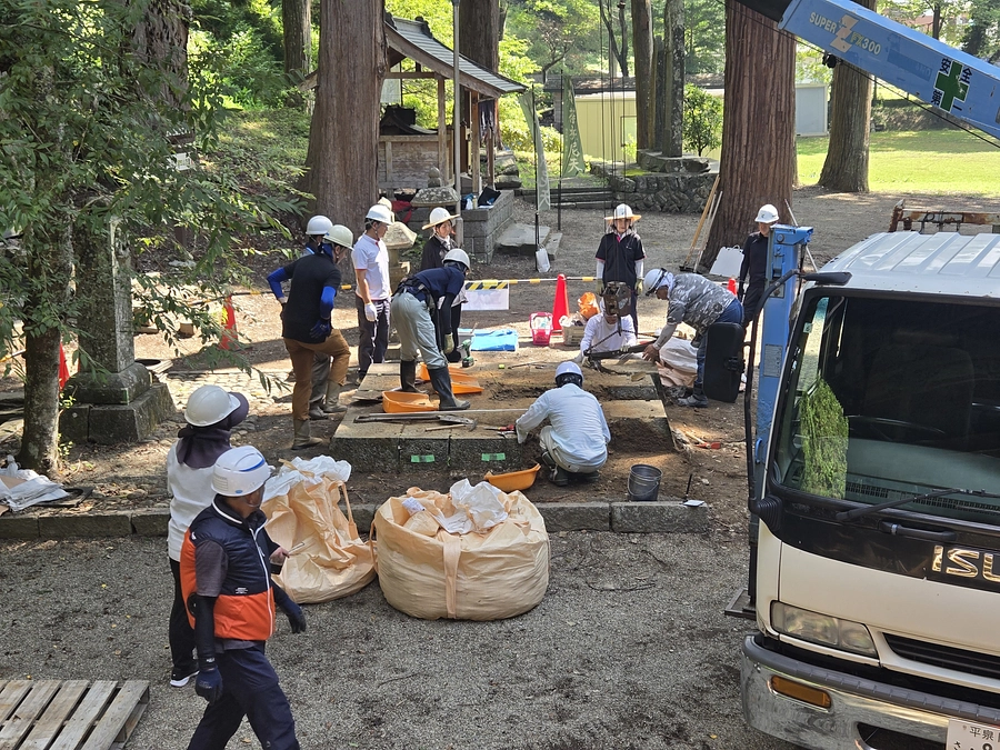 五重塔解体工事・発掘調査の様子がご覧になれます