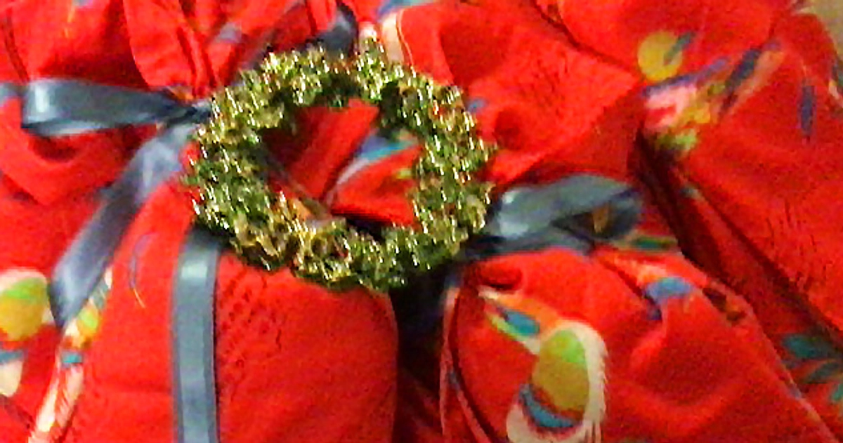 ウクライナのこどもたちへのクリスマスプレゼントが完成！本日発送します！