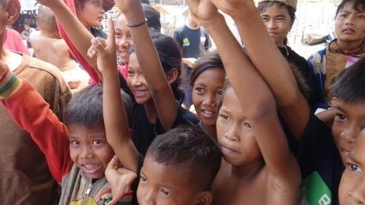 カンボジア水上生活村の子どもたち１００人に、小学校を！
