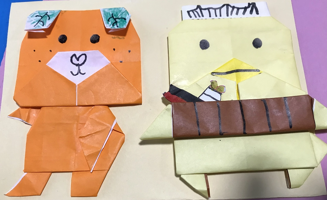 愛媛県新居浜市立別子銅山記念図書館での展示が始まりました。