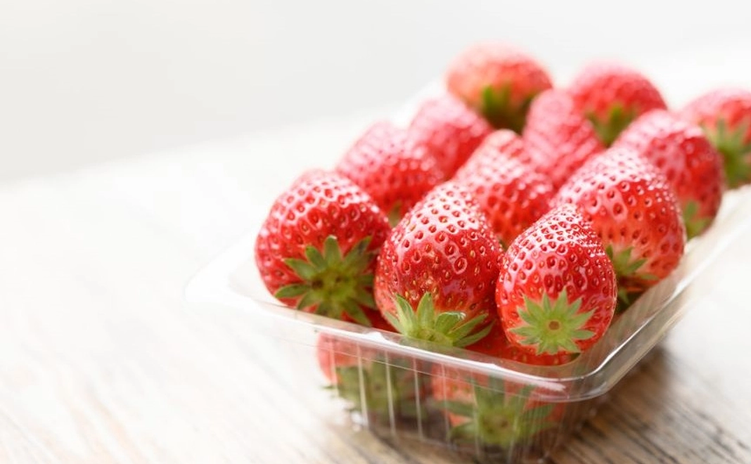 茨城県オリジナル品種 2パック×1箱【いばらキッス】