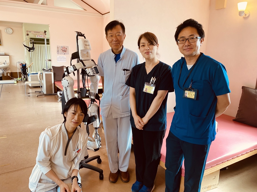 応援メッセージ（1）～吉野内科・神経内科医院 吉野英 先生とセラピストの先生方～