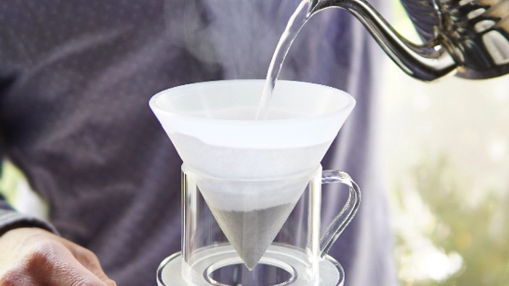 一気に注いでも、丁寧に抽出。「手軽に本格」コーヒードリッパー