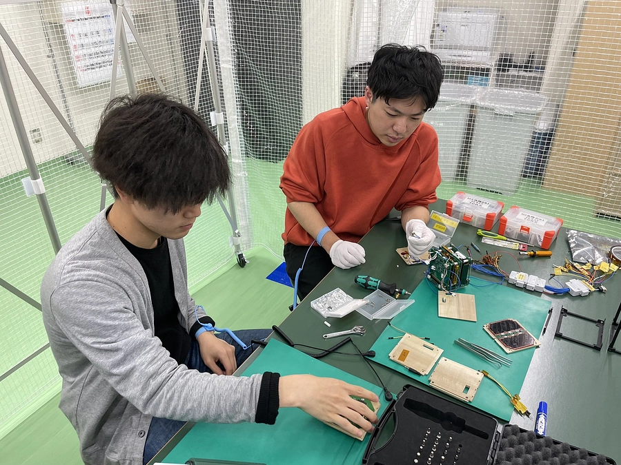 研究紹介vol.1〜学生チームが動いていること〜