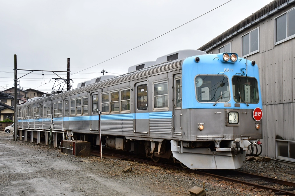 なぜ「銀色の電車」である3701号車を残す価値があるのか