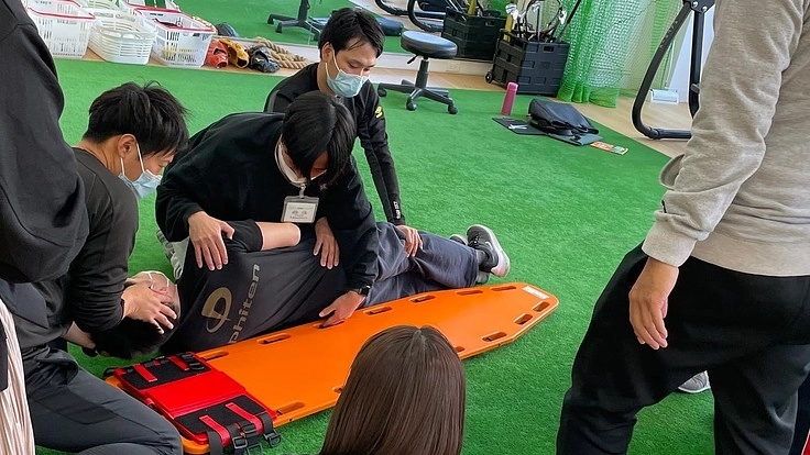 サッカーなでしこリーグの担架搬送ボランティアをサポートしたい!