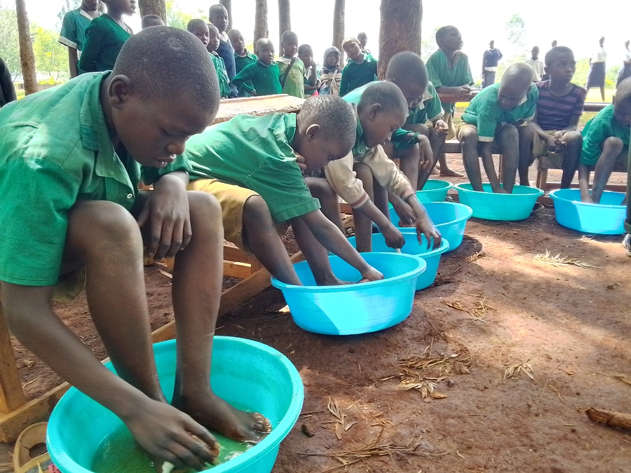 【7月3日】小中学校での治療キャンペーンを実施②