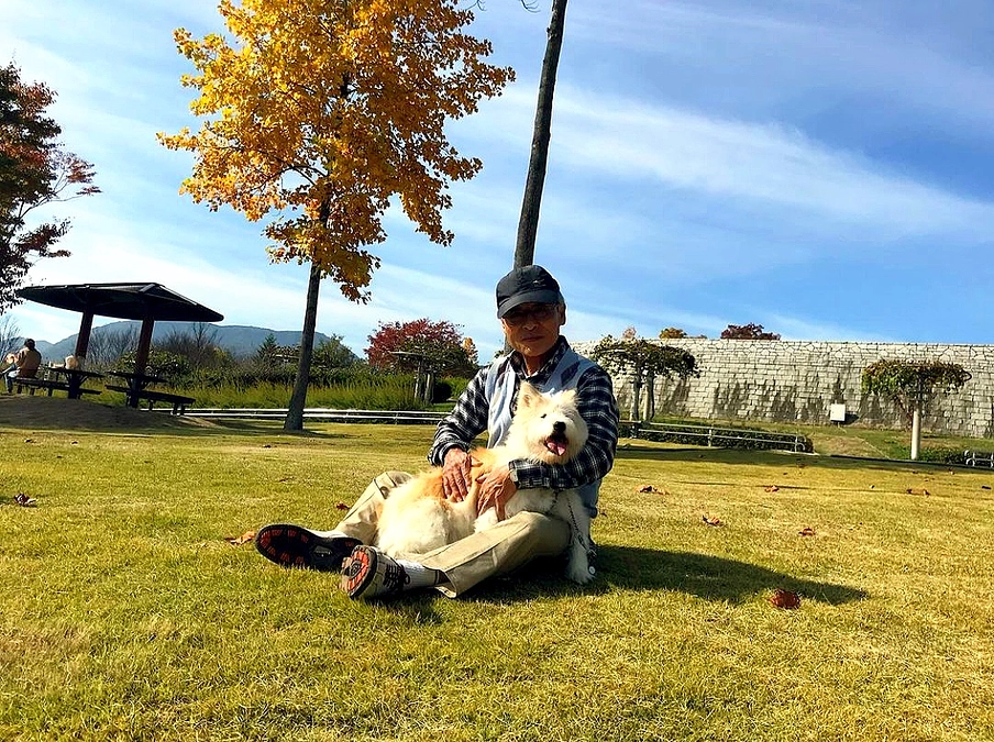 譲渡先様から応援メッセージをいただきました〜多摩美術大学名誉教授・佐原 龍誌様「モモのこと」