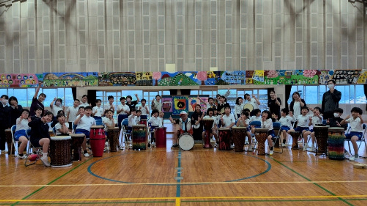 今年度支援事業スタート！霧島市立霧島小学校でドラムサークルを実施しました！