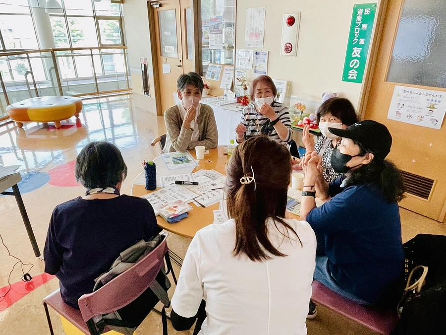 【活動報告】自然とハイタッチが生まれた日！第24回「はこだて暮らしの保健室」を開催しました。