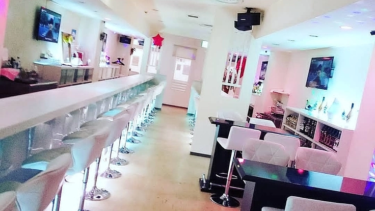 LGBTニューハーフの私が山梨県富士吉田市にバーをオープンさせたい