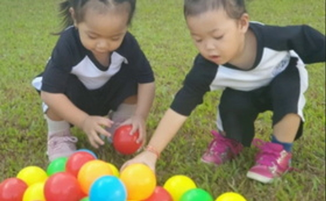 お礼のメール＋HPへお名前掲載＋子どもたちからのサンクスメッセージ動画(URL)