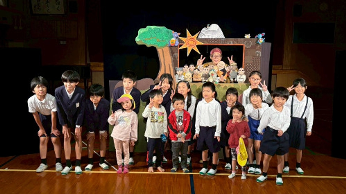 支援事業12校目は鹿児島市立生見小学校で人形劇鑑賞会でした！　＃明日より第6弾クラウドファンディング