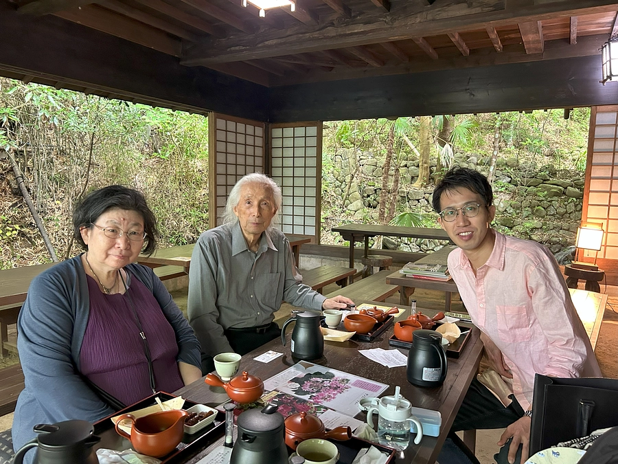原木園の見学・桑源亭でのお茶会が開かれました