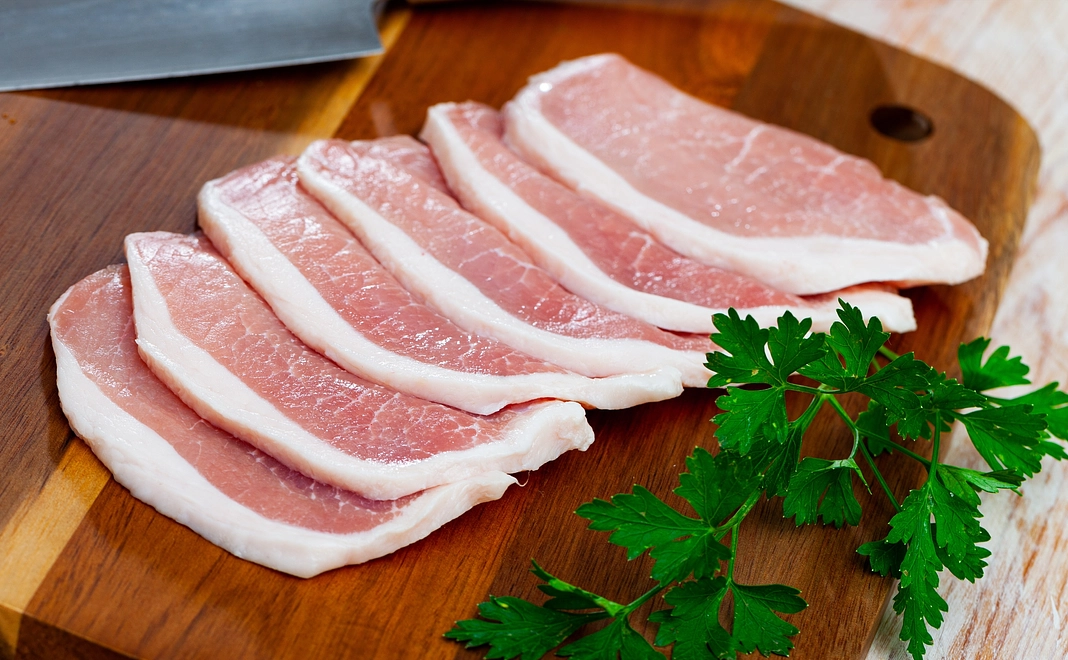 長崎県 プレミアムポーク 秘宝 西海の豚 生姜焼き用ロース肉 1kg(500g×2パック)