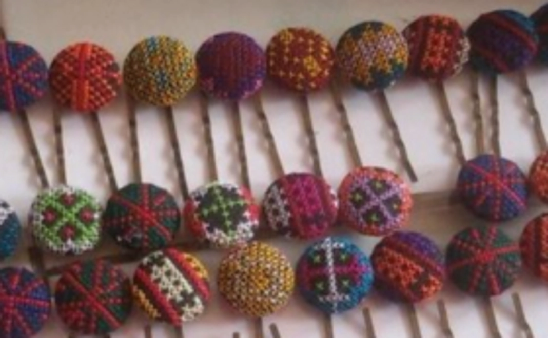 髪ピン＆ネックレスをお送りします！